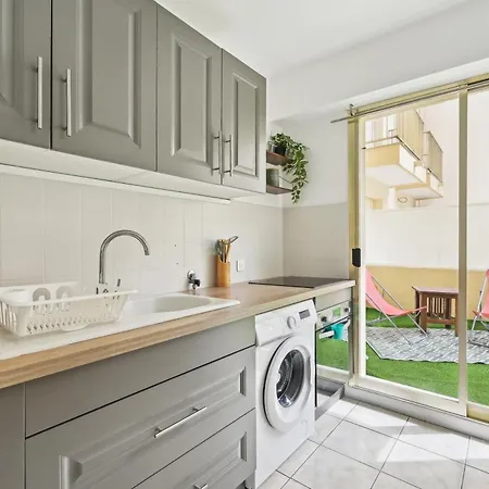 Un Exterieur Spacieux En Plein Centre D By Weekome Apartmán Antibes